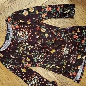 7th Avenue top , womens size small